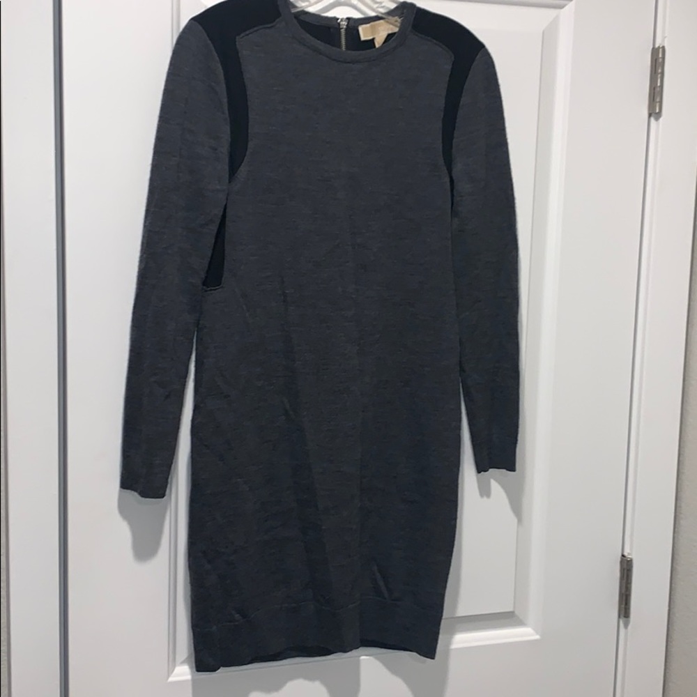 🎉chic slimming michael kors sweater dress🎉